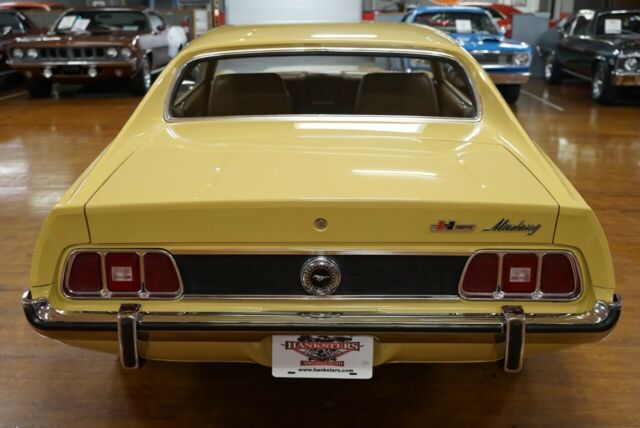 1973 Yellow Ford Mustang --