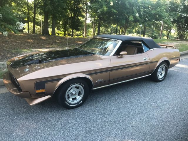 1973 Gold Ford Mustang Convertible