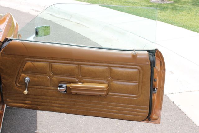 1973 Saddle Bronze (Code 5T) Ford Mustang Hardtop