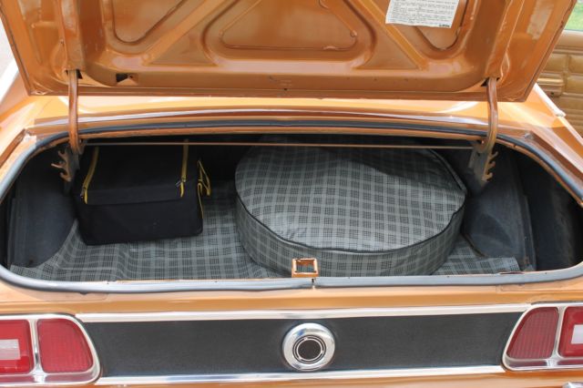 1973 Saddle Bronze (Code 5T) Ford Mustang Hardtop