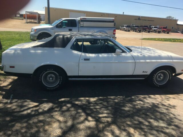 1973 White Ford Mustang Coupe