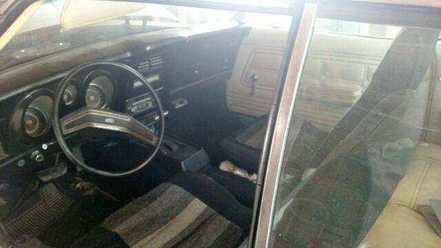 1973 White Ford Mustang Coupe