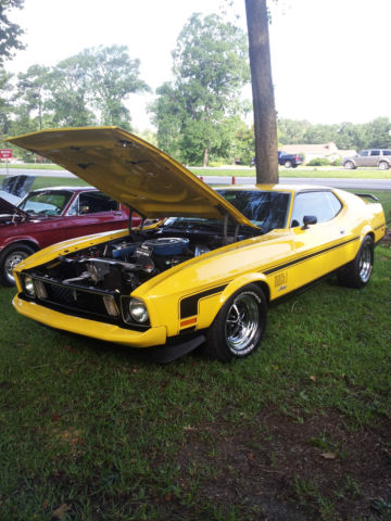 1973 Yellow Ford Mustang Fastback