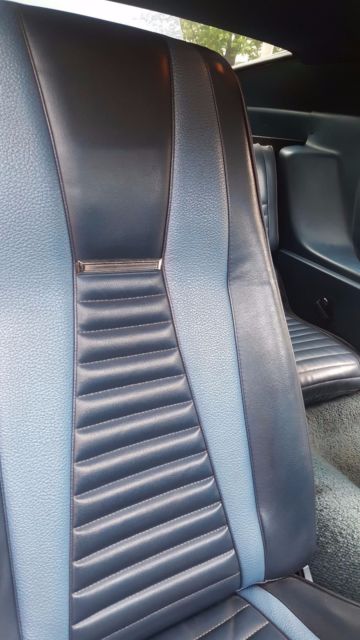 1973 Lite blue with dark blue Ford Mustang Fastback