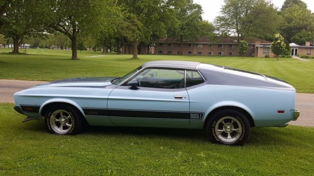 1973 Lite blue with dark blue Ford Mustang Fastback