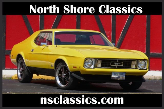 1973 Yellow Ford Mustang 2 Door