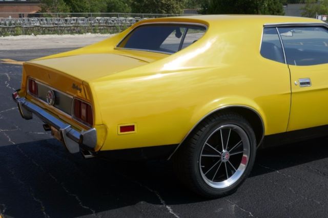 1973 Yellow Ford Mustang 2 Door