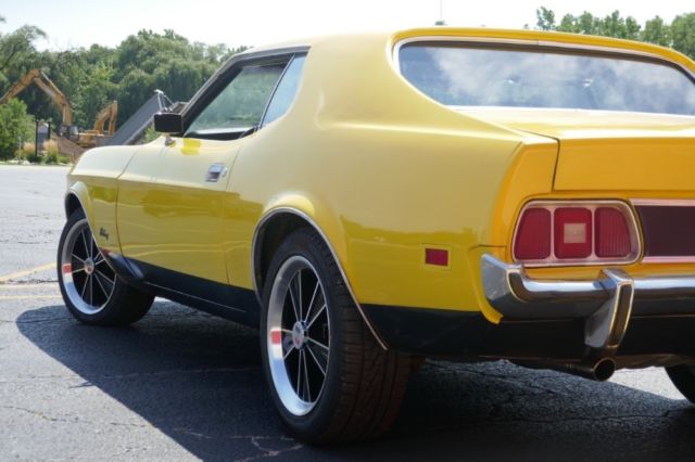 1973 Yellow Ford Mustang 2 Door