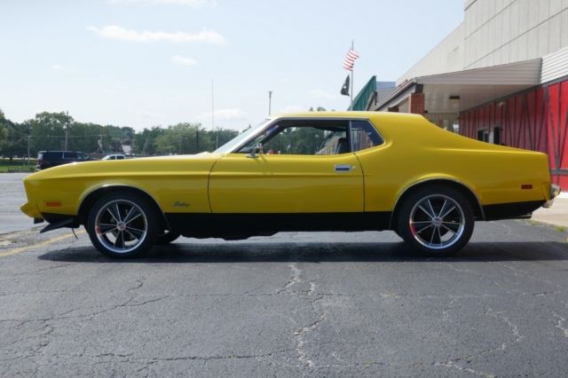 1973 Yellow Ford Mustang 2 Door