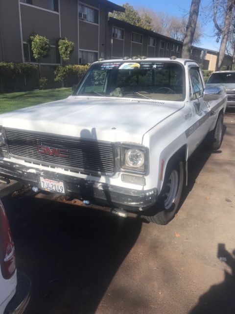 1973 White GMC Sierra 2500 Standard Cab Pickup