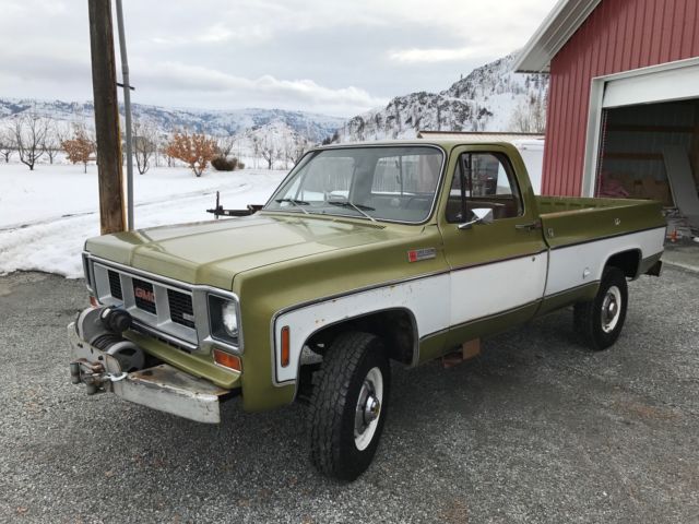 1973 Lime Green & White Chevrolet C/K Pickup 2500 Pickup