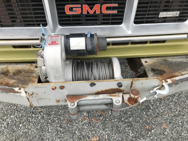 1973 Lime Green & White Chevrolet C/K Pickup 2500 Pickup