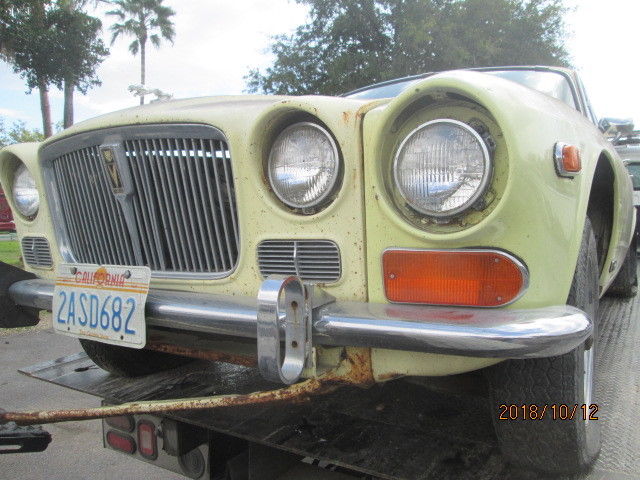1973 Yellow Jaguar XJ12