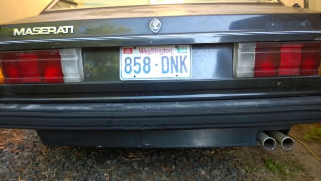 1973 BLUE Jaguar XJ6 Sedan