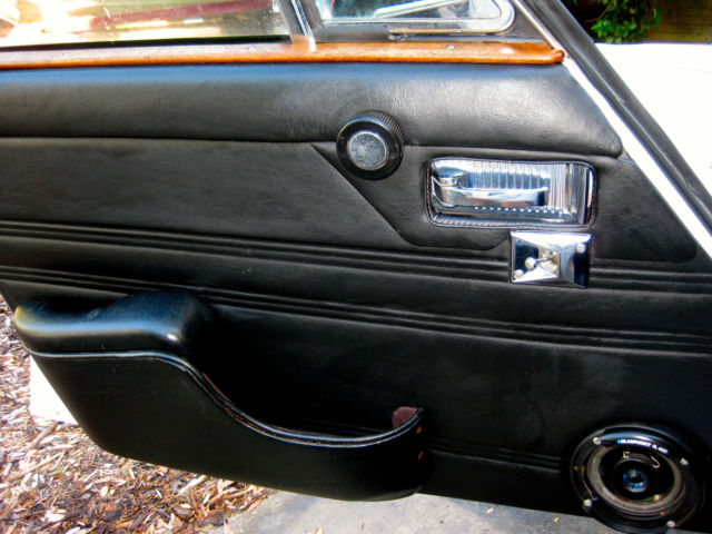 1973 White Jaguar XJ6 U/K