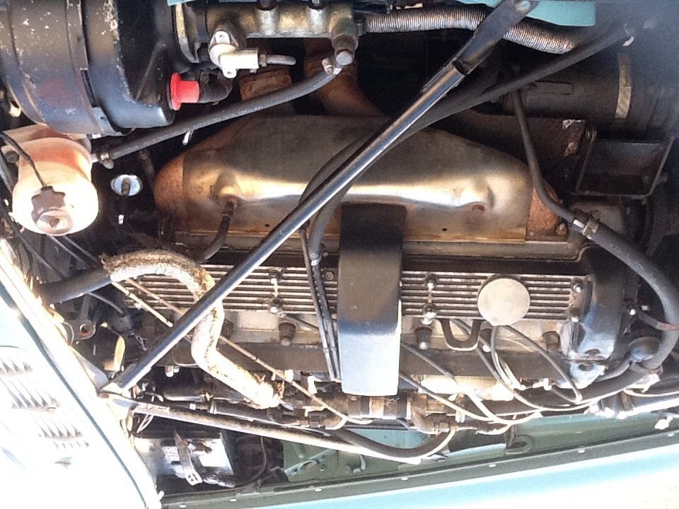 1973 Teal Jaguar XJ6 U/K