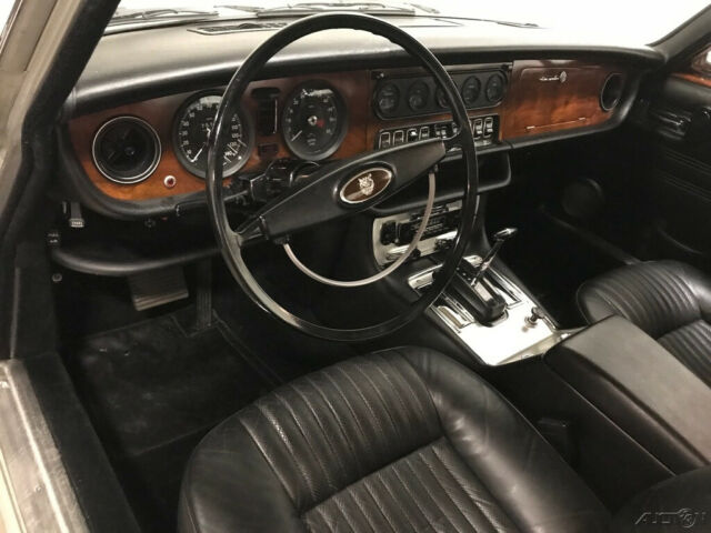 1973 Silver Jaguar XJ6 Sedan