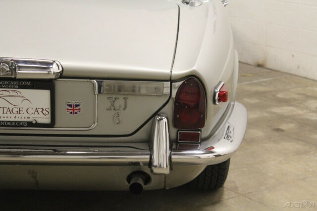 1973 Silver Jaguar XJ6 Sedan