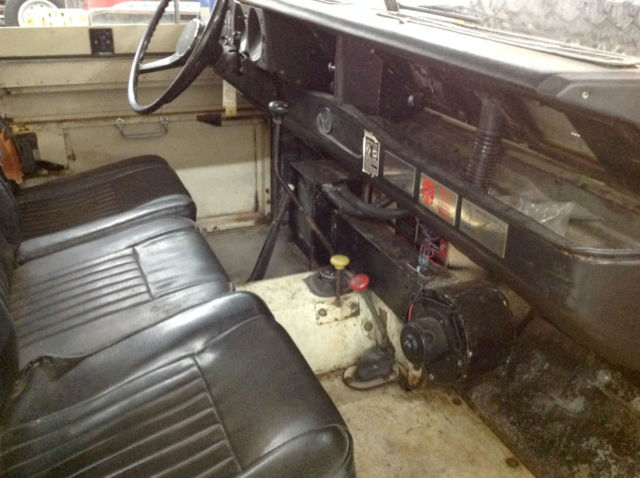 1973 Limestone Land Rover Series III 88 Station Wagon