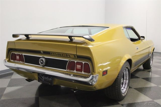 1973 Gold Ford Mustang