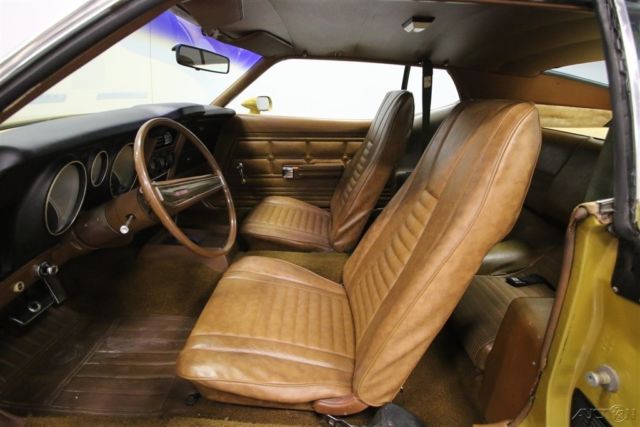 1973 Gold Ford Mustang