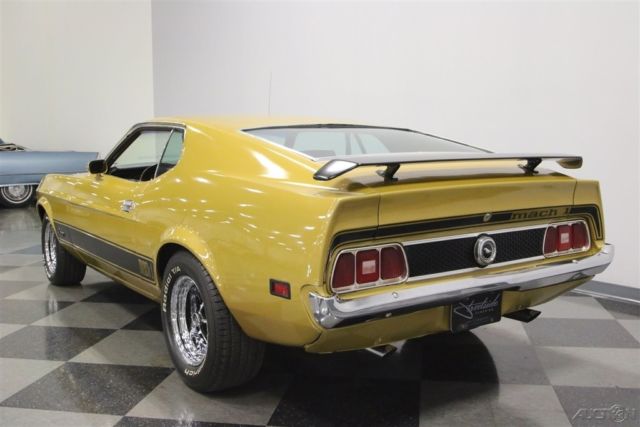1973 Gold Ford Mustang