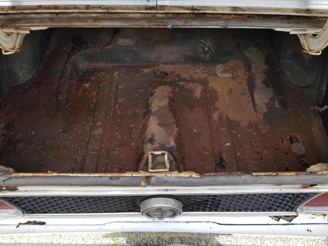 1973 White Ford Mustang Fastback