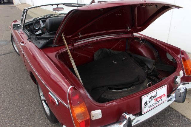 1973 Maroon MG MGB