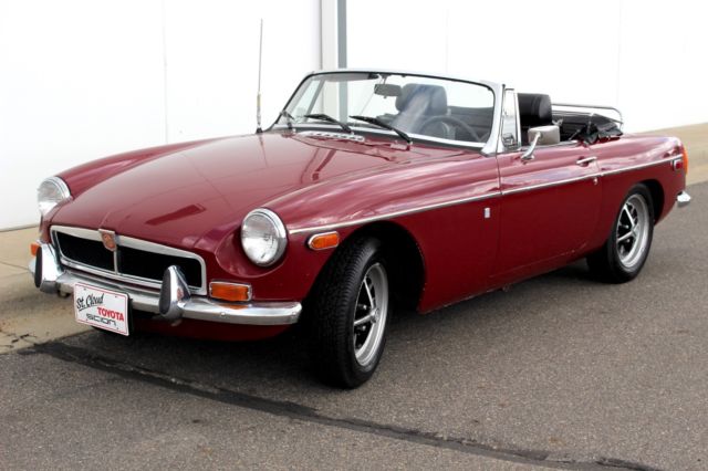1973 Maroon MG MGB