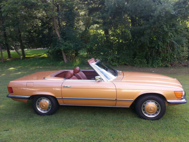 1973 Gold Mercedes-Benz SL-Class Convertible