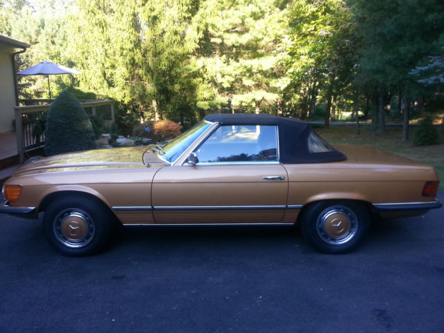 1973 Gold Mercedes-Benz SL-Class Convertible