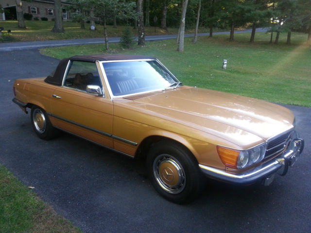 1973 Gold Mercedes-Benz SL-Class Convertible