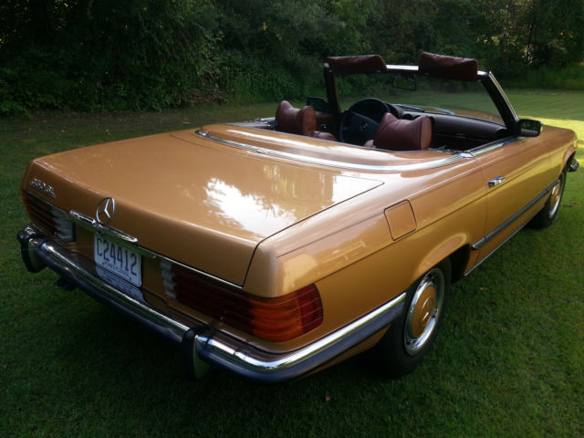 1973 Gold Mercedes-Benz SL-Class Convertible