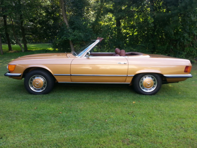 1973 Gold Mercedes-Benz SL-Class Convertible