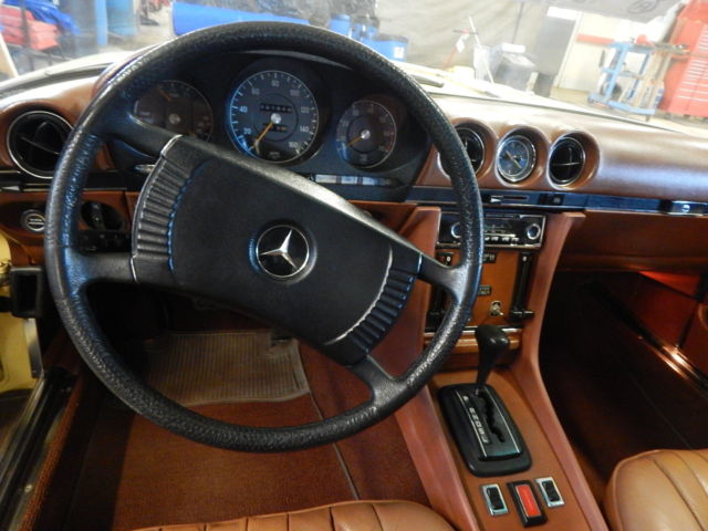 1973 Yellow Mercedes-Benz 400-Series Convertible