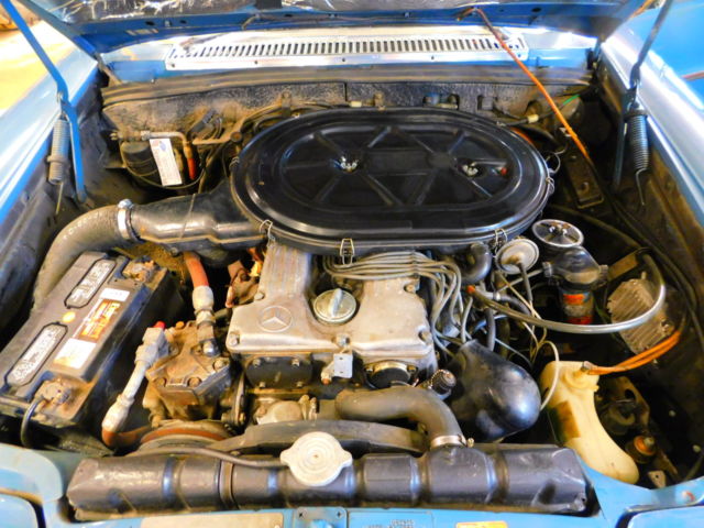 1973 Blue Mercedes-Benz 200-Series Sedan