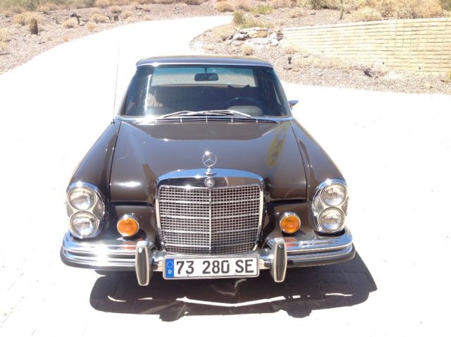 1973 Brown Mercedes-Benz 280SEL Sedan