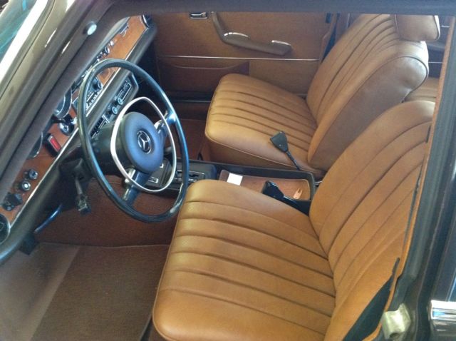 1973 Brown Mercedes-Benz 280SEL Sedan