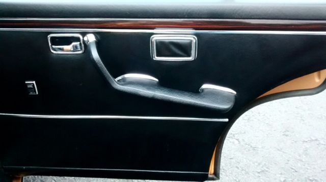 1973 Bizantine Gold Mercedes-Benz 300-Series Sedan