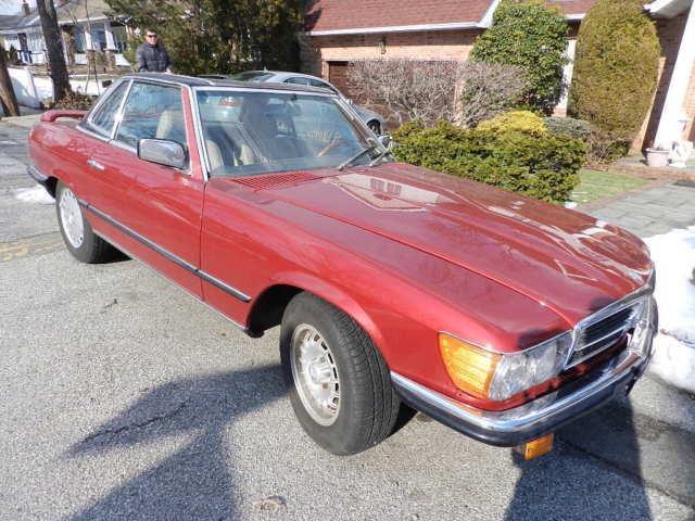 1973 Burgundy Mercedes-Benz SL-Class --