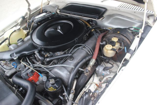 1973 White Mercedes-Benz 400-Series Convertible