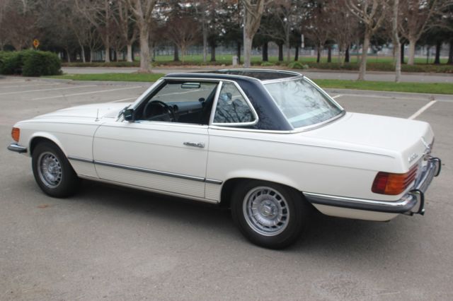 1973 White Mercedes-Benz 400-Series Convertible