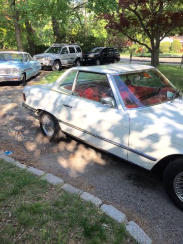 19730000 Mercedes-Benz SL-Class Convertible