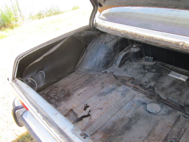 1973 White Mercedes-Benz 200-Series Sedan