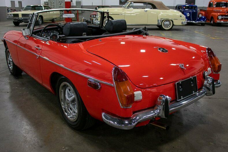 1973 Red MG MGB --