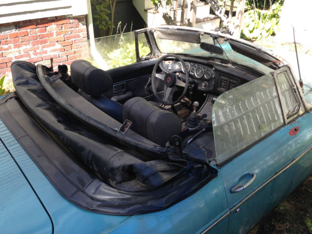 1973 Teal MG MGB Convertible