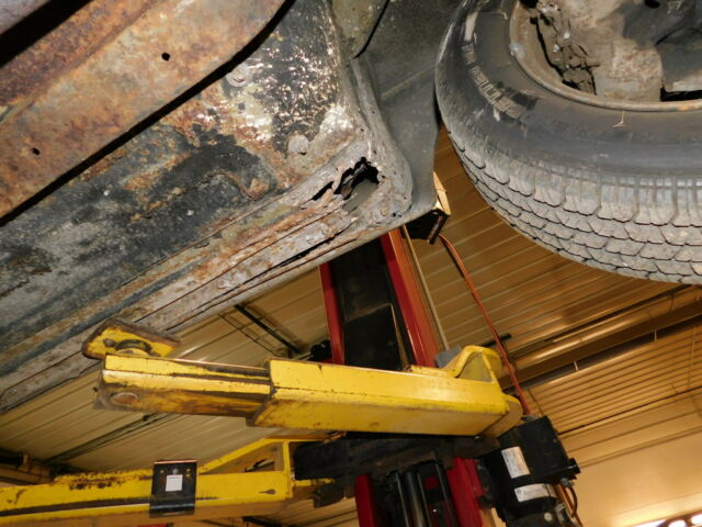 1973 Blue MG MGB Coupe