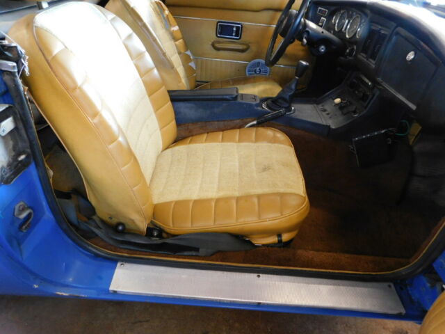 1973 Blue MG MGB Coupe