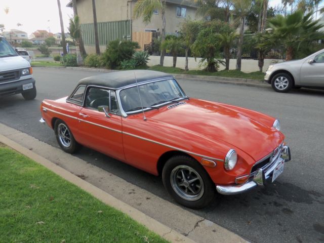1973 orange MG MGB roadster