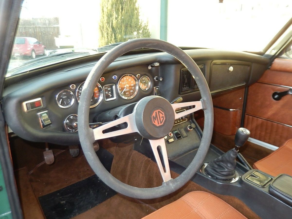 1973 British Racing Green MG MGB Coupe